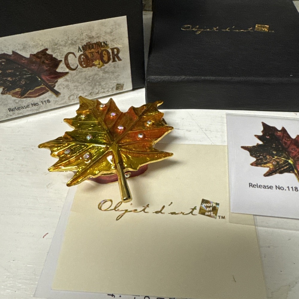 Object d'art Bling Enamel Trinket Pill Box Autumn Color Leaf 118 Hinged Art/Form